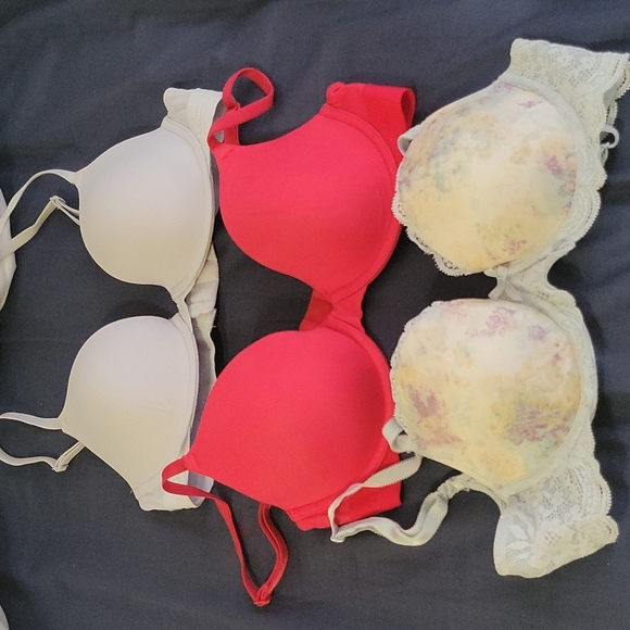 Bra bundle - Picture 1 of 4